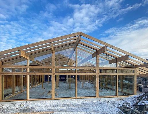 Закончен монтаж фахверка 17×18м на Камчатке